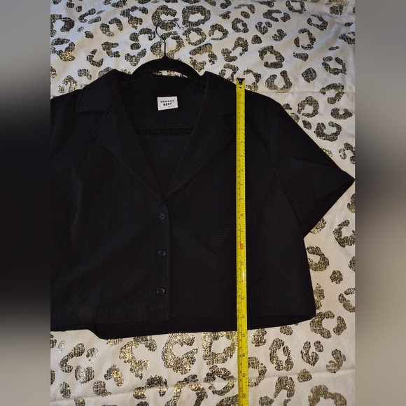 Sunday Best Womens Medium ButtonUp Collard Cropped Blouse Shirt Top Like New - Picture 7 of 9